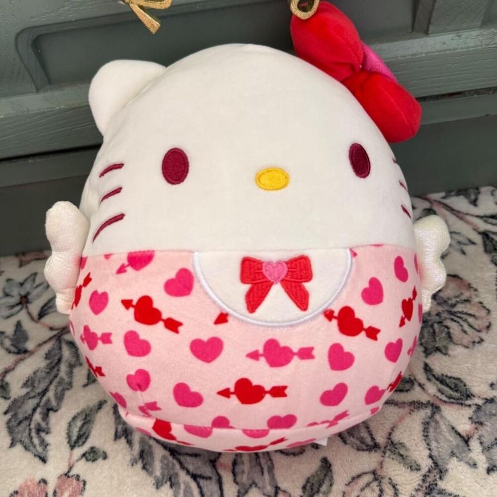 Sanrio White and Pink Stuffed-animals